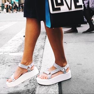 Teva Womens Flatform Universal Sandal